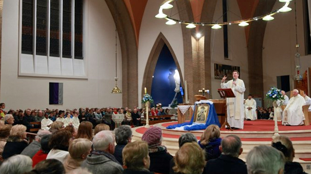 Portlaoise Parish Novena 2013 – Liam Lawton